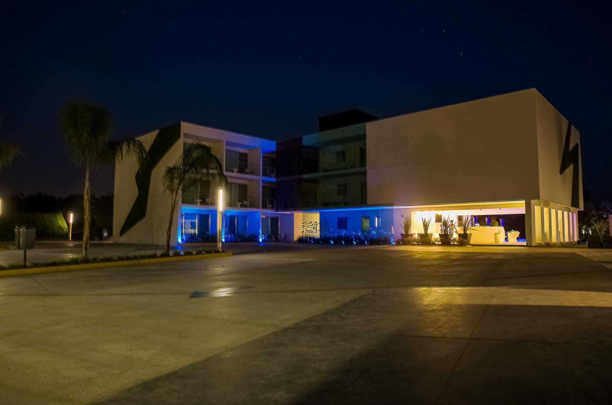 Hotel Aqua Spa & Resort Martínez de La Torre Esterno foto